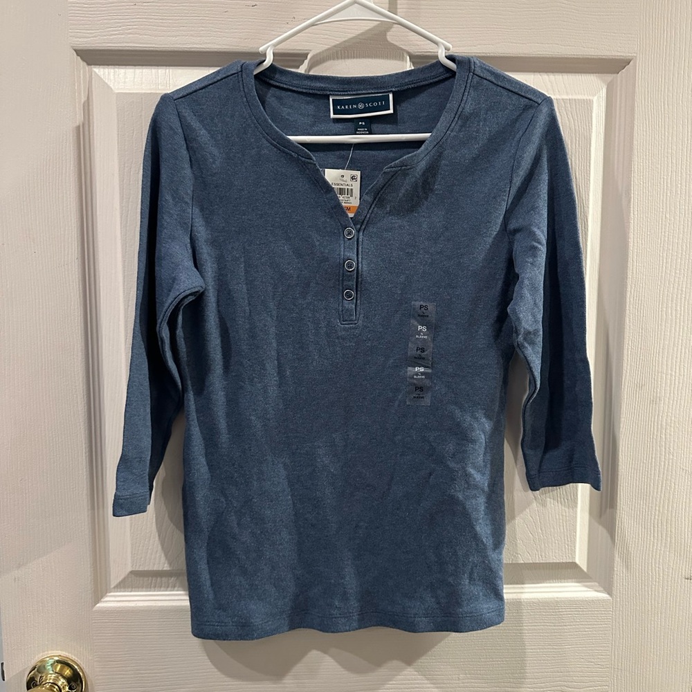 NWT Karen Scott Blue Henley style Shirt with 3/4 sleeves and button details
